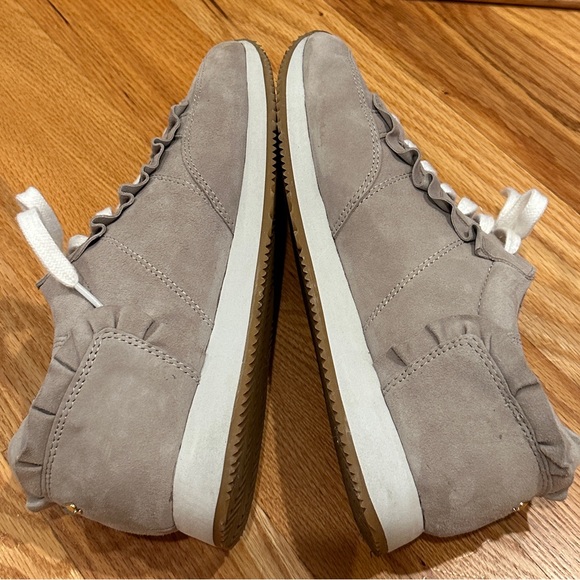 Kate Spade Fariah suede sneakers  Size 8.5 Color taupe - Picture 8 of 8